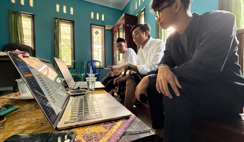 Monitoring dan Evaluasi (Monev) Data Aplikasi TekaDesa Program Desa Digital Mareje Timur