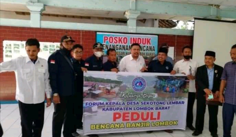 Keluarga Besar FOKSEL Salurkan Bantuan Bencana Banjir Lombok Barat