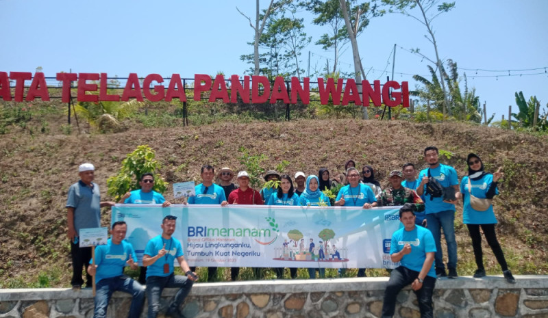 Program BRI menanam kembali dilaksanakan di Wisata Telaga Pandan Wangi Desa Mareje Timur
