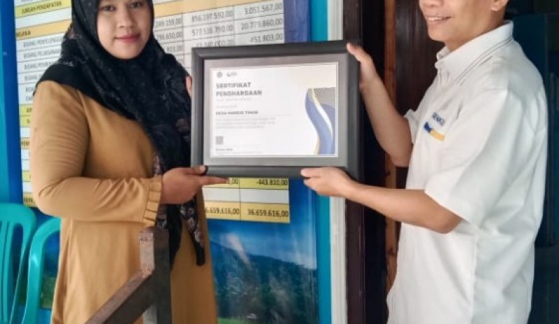 Wow, Pemerintah Desa Mareje Timur mendapatkan penghargaan sebagai Instansi Pemerintah Desa dengan TCR tertinggi pada tahun 2024 di Kabupaten Lombok Barat